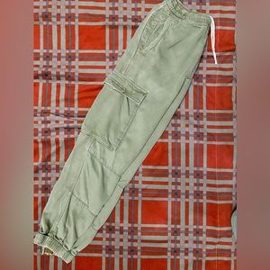 ZARA cargo pants, small size